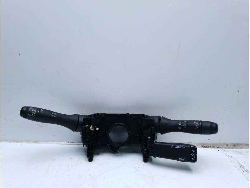 Recambio de mando multifuncion para renault arkana arkana tr (ljl) referencia OEM IAM 255670790R  