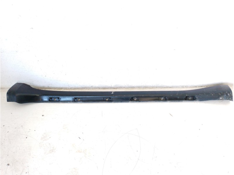 Recambio de estribos laterales para toyota land cruiser (j15) limited referencia OEM IAM 5740260903  