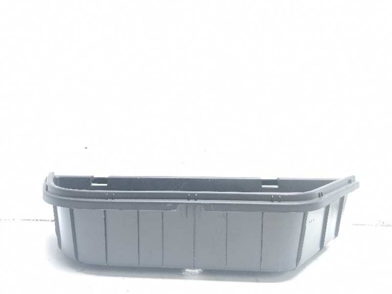 Recambio de molduras traseras para kia ceed business referencia OEM IAM 85763J7310  