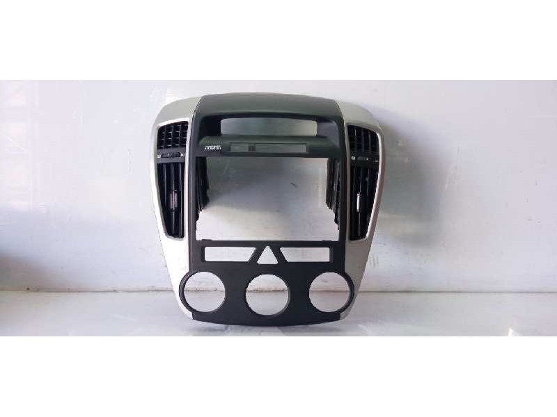 Recambio de moldura para kia cee´d active referencia OEM IAM 847401H005 80884738A 
