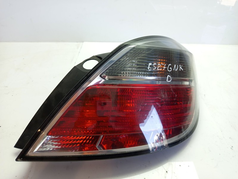 Recambio de piloto trasero derecho para opel astra gtc referencia OEM IAM 13222325  495056087 / 00172338