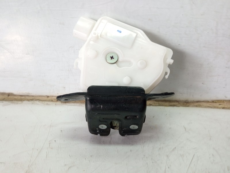 Recambio de cerradura maletero / porton para toyota auris touring sports (e18) hybrid feel! referencia OEM IAM 6935002090  