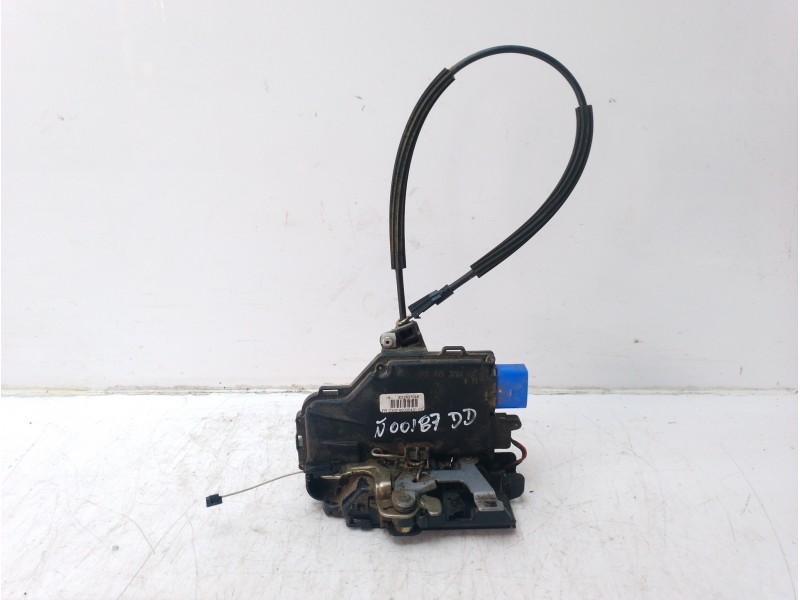 Recambio de cerradura puerta delantera derecha para seat toledo (5p2) exclusive referencia OEM IAM 7L0839016D  
