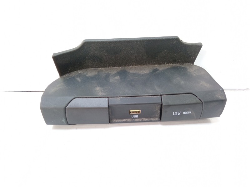 Recambio de moldura para kia picanto (ja) attract referencia OEM IAM 84621G6100  