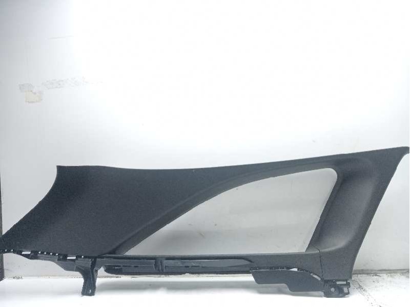 Recambio de molduras traseras para kia ceed business referencia OEM IAM 85850J7300WK  