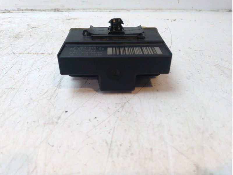 Recambio de caja precalentamiento para peugeot partner kombi 1.6 blue-hdi fap referencia OEM IAM 9652021180  