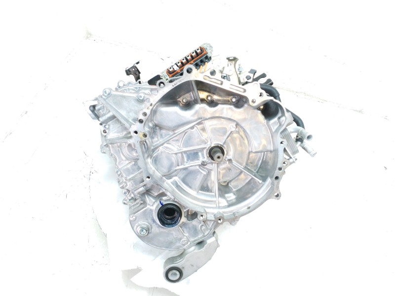 Recambio de caja cambios para toyota yaris 1.5 16v cat referencia OEM IAM 30900D010 30900K0010 