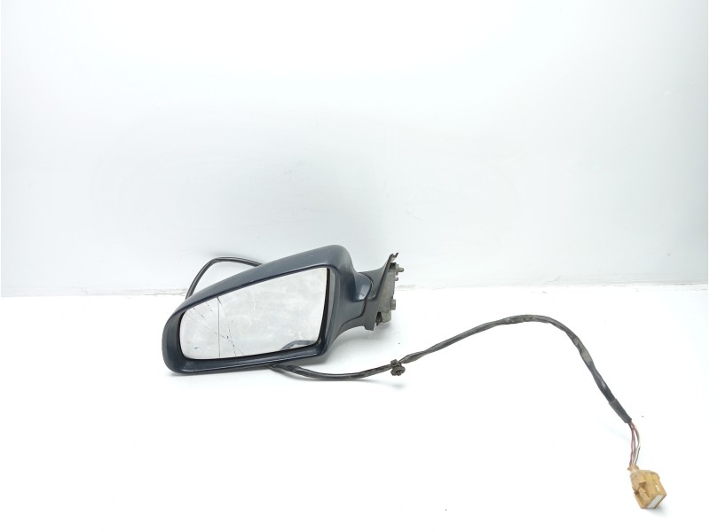 Recambio de retrovisor izquierdo para audi a4 berlina (8e) 1.9 tdi referencia OEM IAM 010681  