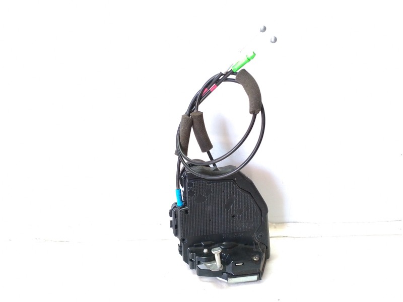 Recambio de cerradura puerta trasera izquierda para toyota land cruiser (j15) limited referencia OEM IAM 6906033120 8041806 