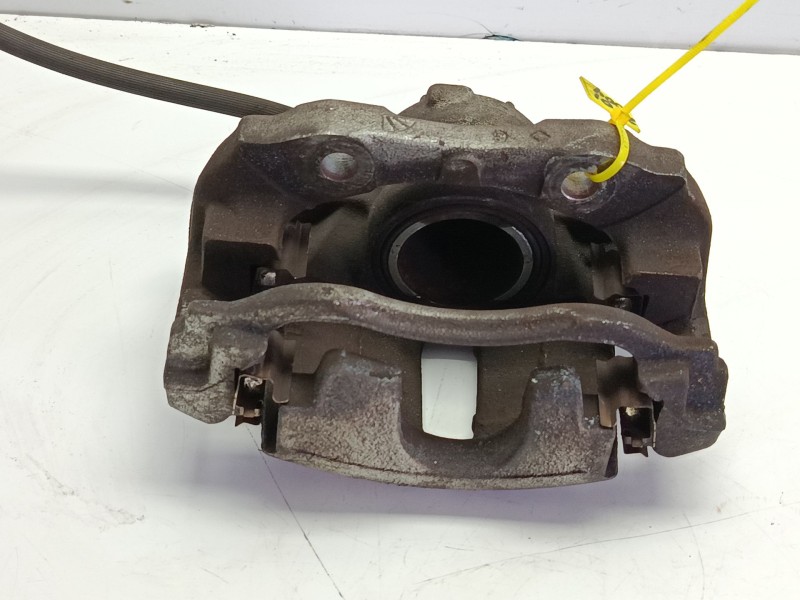 Recambio de pinza freno delantera izquierda para peugeot 208 i (ca_, cc_) 1.2 puretech 82 referencia OEM IAM 4400R6  