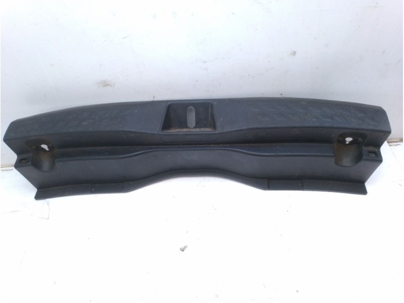 Recambio de molduras traseras para toyota c-hr (_x1_) 2.0 hybrid (maxh10) referencia OEM IAM 64716F4060C0  