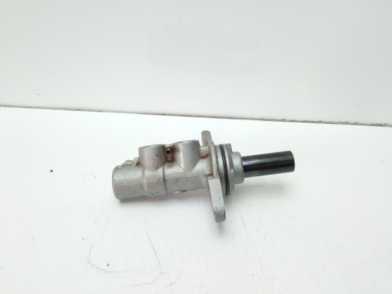 Recambio de bomba freno para toyota hilux (kun) 2.5 turbodiesel referencia OEM IAM 472010K590 8000MK 