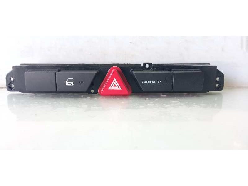 Recambio de warning para kia cee´d sporty wagon active referencia OEM IAM 937001H000 937001H010 