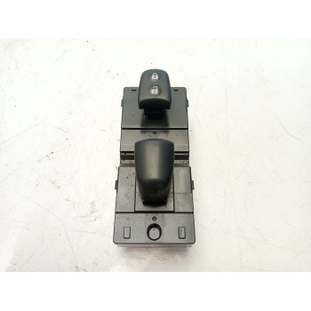 MANDO ELEVALUNAS DELANTERO DERECHO 254114CE0A 