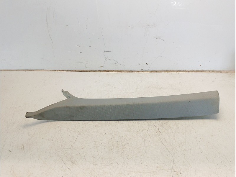 Recambio de moldura para audi a4 b9 avant (8w5, 8wd) 35 tdi mild hybrid referencia OEM IAM 8W0867233D1OK  
