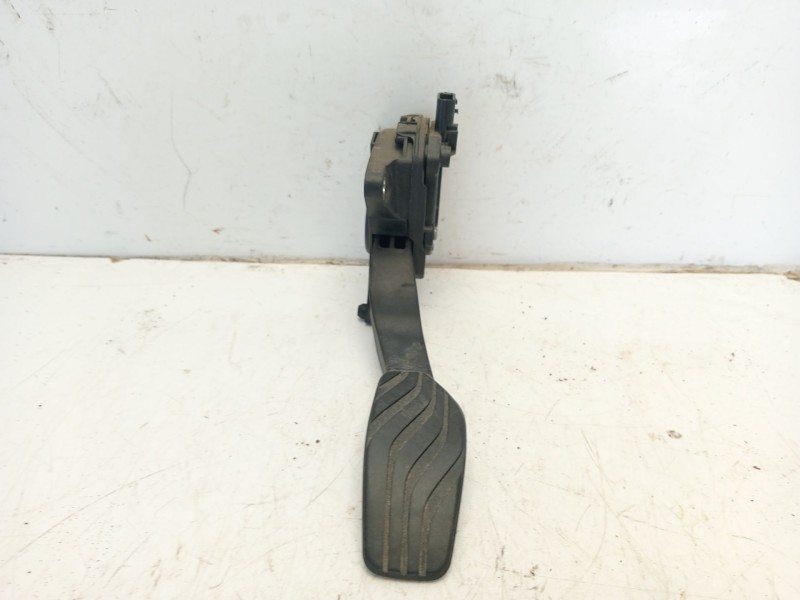Recambio de pedal acelerador para nissan qashqai (j11) 360 referencia OEM IAM 180024BA0B  