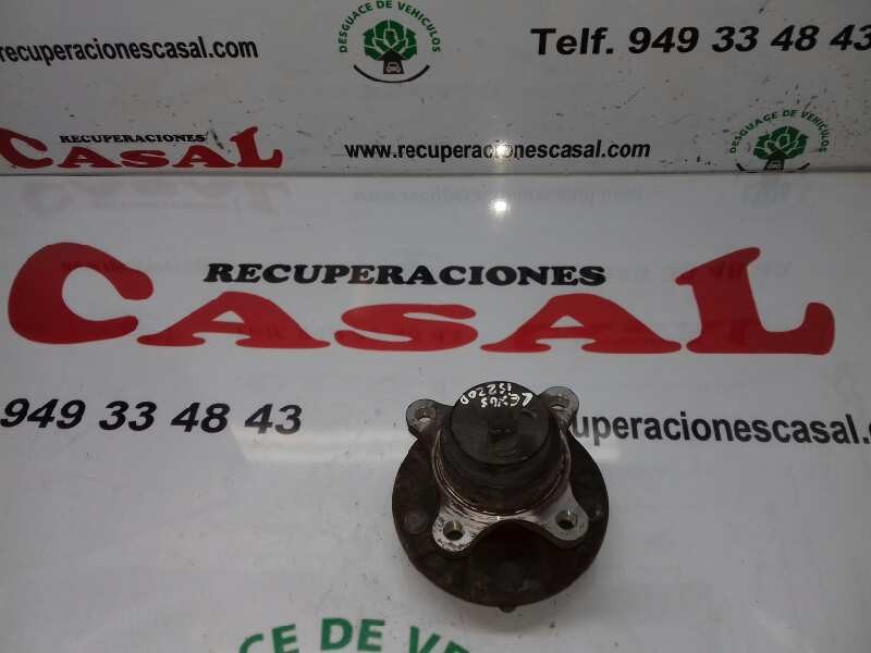 Recambio de buje para lexus is200 (ds2/is2) 2.2 d-cat referencia OEM IAM 8954330260L  