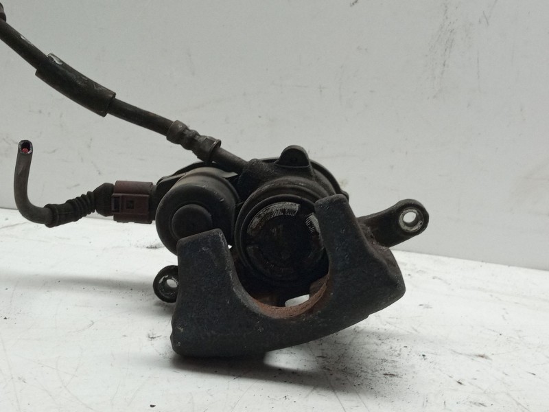Recambio de pinza freno trasera izquierda para audi a4 ber. (b8) básico referencia OEM IAM 8K0615403B  