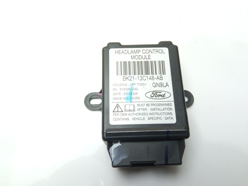 Recambio de centralita luces para ford transit custom kombi 300 l2 tourneo titanium referencia OEM IAM BK2113C148AB  