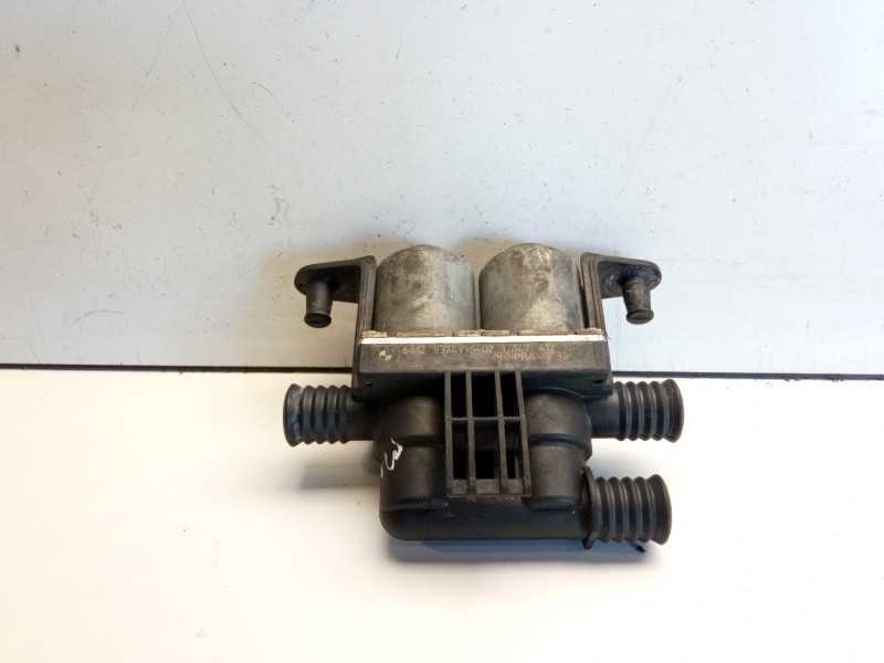 Recambio de valvula intercambio de calefaccion para bmw x5 (e53) 4.4i automático referencia OEM IAM 64128374995  