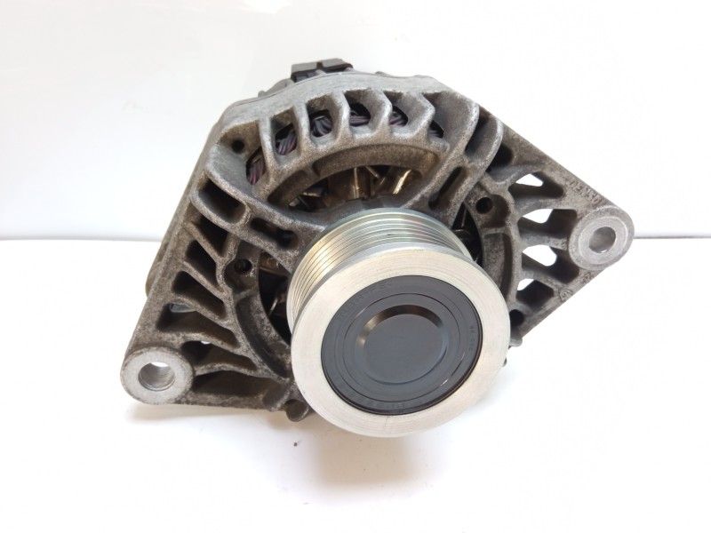 Recambio de alternador para fiat punto berlina (188) 1.9 jtd cat referencia OEM IAM 63321826 46782213 