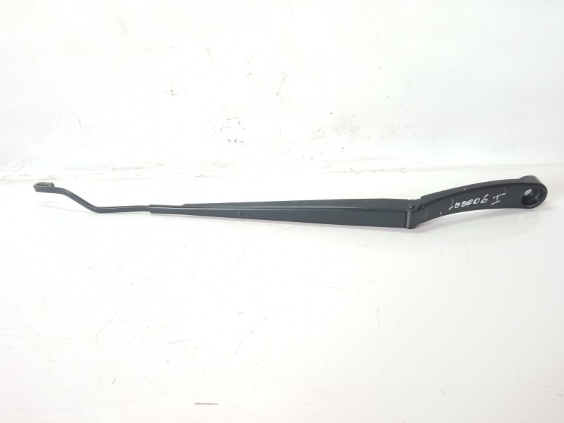 Recambio de brazo limpia delantero izquierdo para hyundai ix35 comfort 2wd referencia OEM IAM 983102S000  