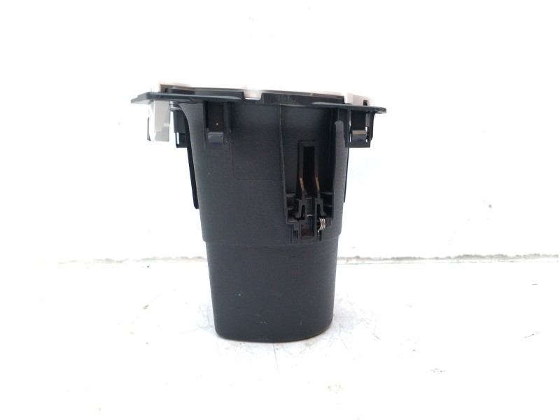 Recambio de moldura para toyota c-hr referencia OEM IAM 55619F4090  