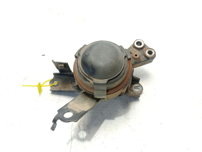 Recambio de soporte motor para toyota yaris 1.5 16v cat referencia OEM IAM 123050M100  