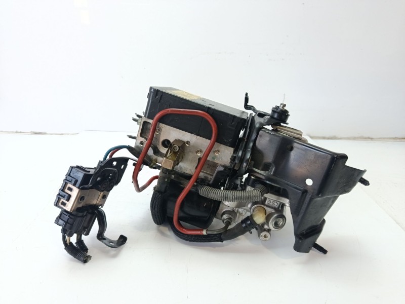 Recambio de abs para lexus ls (usf4/uvf4) 5.0 v8 32v (híbrido) referencia OEM IAM 4451050090 4451050090 