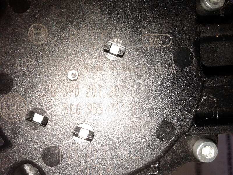 Recambio de motor limpia trasero para volkswagen polo (6r1) advance referencia OEM IAM 5K6955711B 0390201207 
