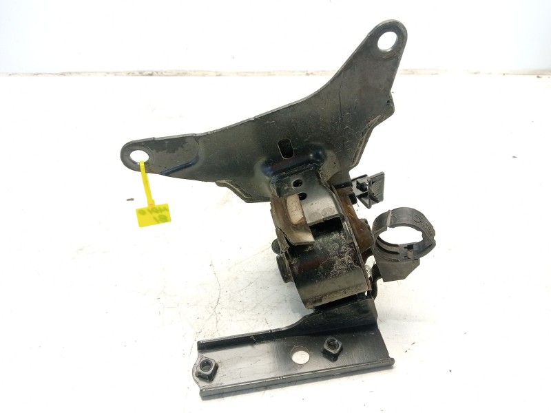 Recambio de soporte cambio para toyota yaris 1.5 16v cat referencia OEM IAM 123720M120  