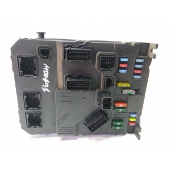 CAJA RELES / FUSIBLES 1650882680 9657999780 