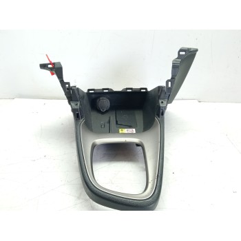 MOLDURA 588100D240C1 