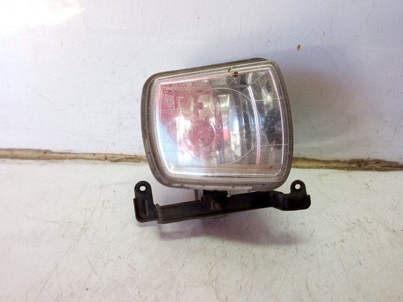Recambio de faro antiniebla derecho para kia rio 1.4 cat referencia OEM IAM 922021G0  
