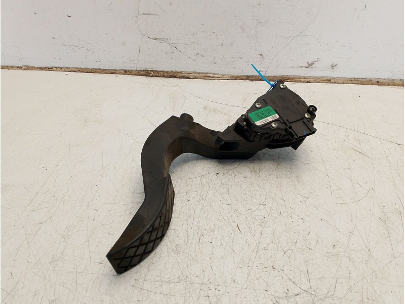 Recambio de pedal acelerador para audi a4 b7 (8ec) 2.0 tfsi referencia OEM IAM 8E1721523C  