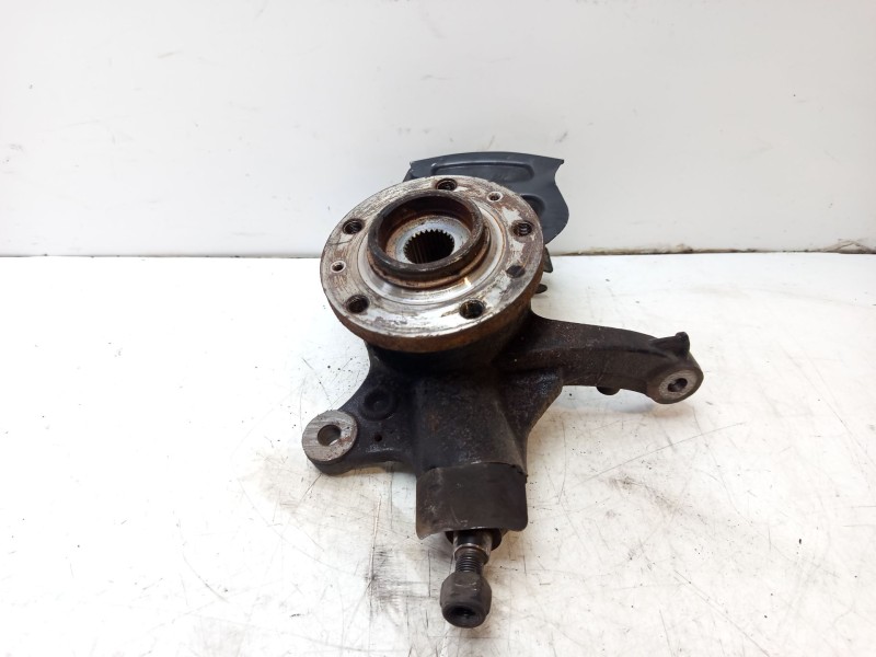 Recambio de mangueta delantera izquierda para toyota proace 1.6 16v turbodiesel cat referencia OEM IAM SU001A6462  