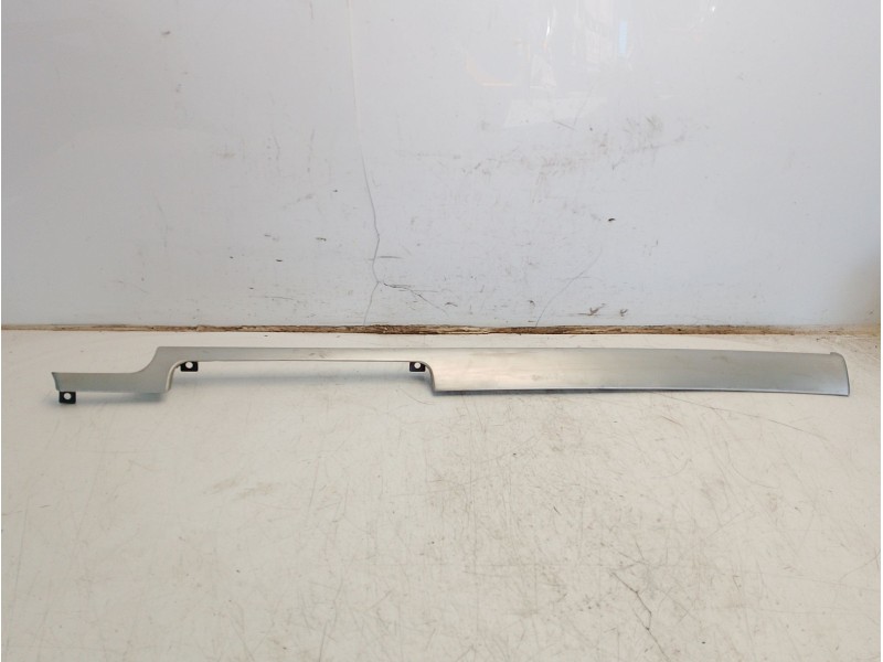 Recambio de moldura para audi a4 b7 (8ec) 2.0 tfsi referencia OEM IAM 8E1853190  