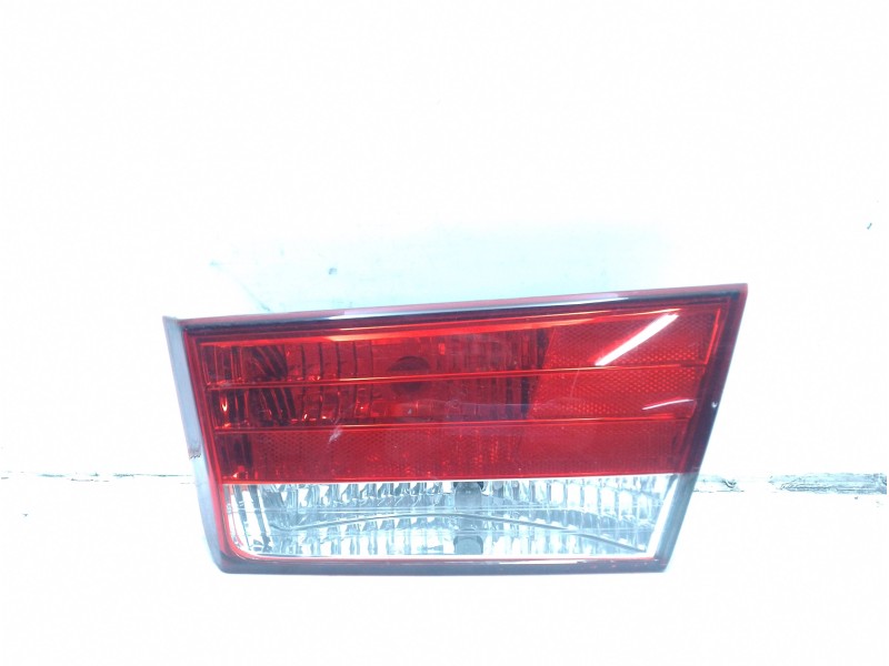 Recambio de piloto trasero derecho interior para hyundai sonata (nf) referencia OEM IAM 924043K020  