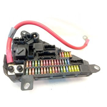 CAJA RELES / FUSIBLES 690661805 690661805 518956040