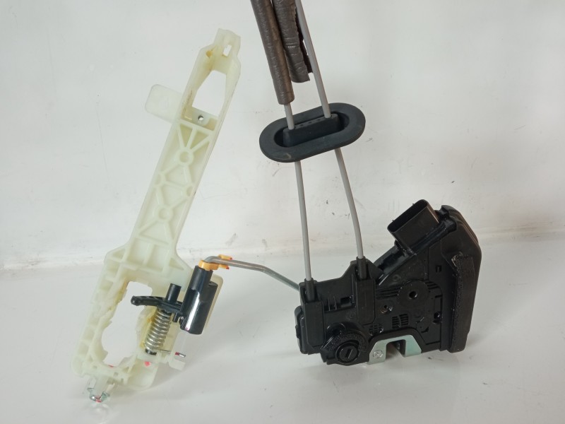 Recambio de cerradura puerta trasera derecha para kia niro referencia OEM IAM 81420G5000 81420G5000 81420G5000LC3