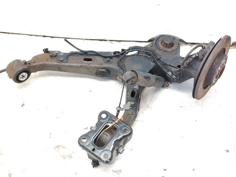 Recambio de mangueta trasera izquierda para toyota proace furgoneta (mdz_) 1.6 d4d (mdz2) referencia OEM IAM SU001A6616  