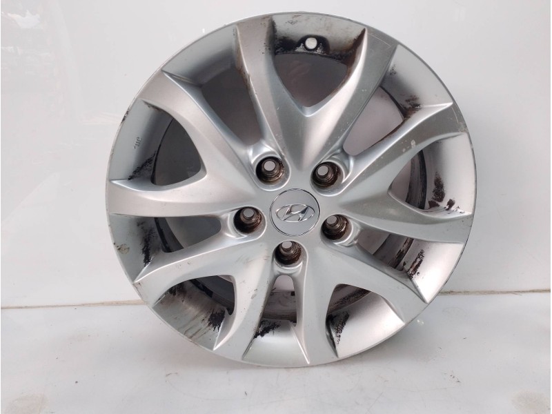 Recambio de llanta para hyundai i30cw 1.6 crdi cat referencia OEM IAM 529102L200  