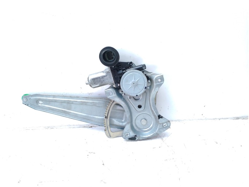 Recambio de elevalunas trasero derecho para toyota yaris 1.5 16v cat referencia OEM IAM 698300D220  