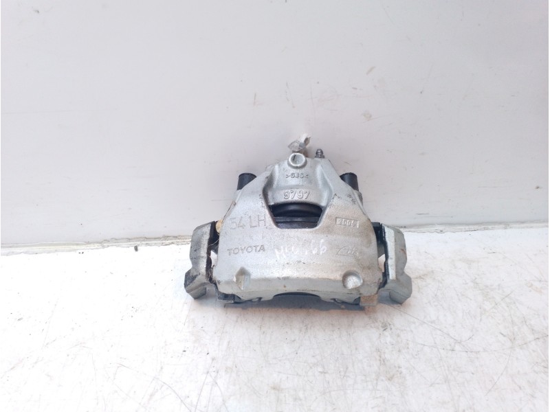 Recambio de pinza freno delantera derecha para toyota yaris hybrid active referencia OEM IAM 47730K0030  