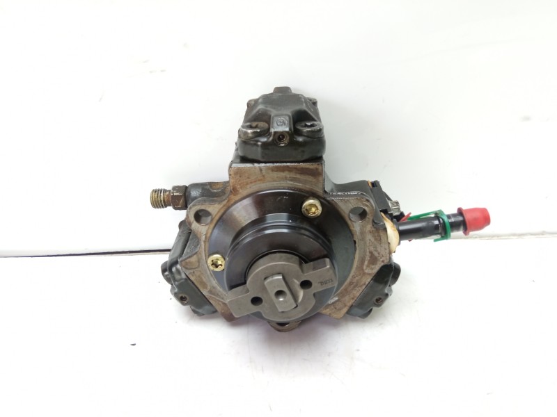 Recambio de bomba inyeccion para mercedes-benz clase s (w220) berlina 3.2 cdi cat referencia OEM IAM A6130700001  