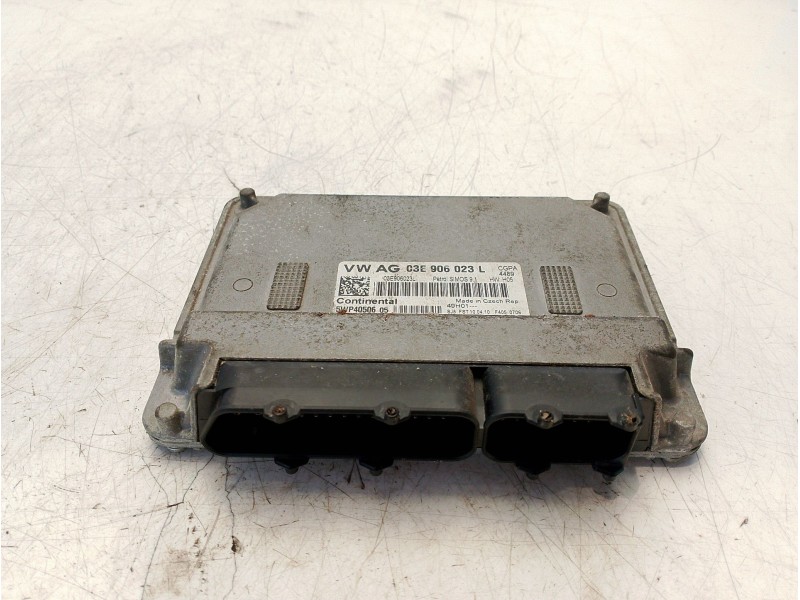 Recambio de centralita motor uce para volkswagen polo v (6r1, 6c1) 1.4 (6r1) referencia OEM IAM 03E906023L  