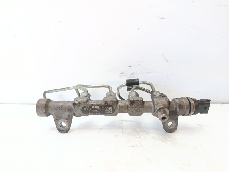 Recambio de rampa inyectora para opel insignia a (g09) 2.0 cdti (68) referencia OEM IAM 55576177  