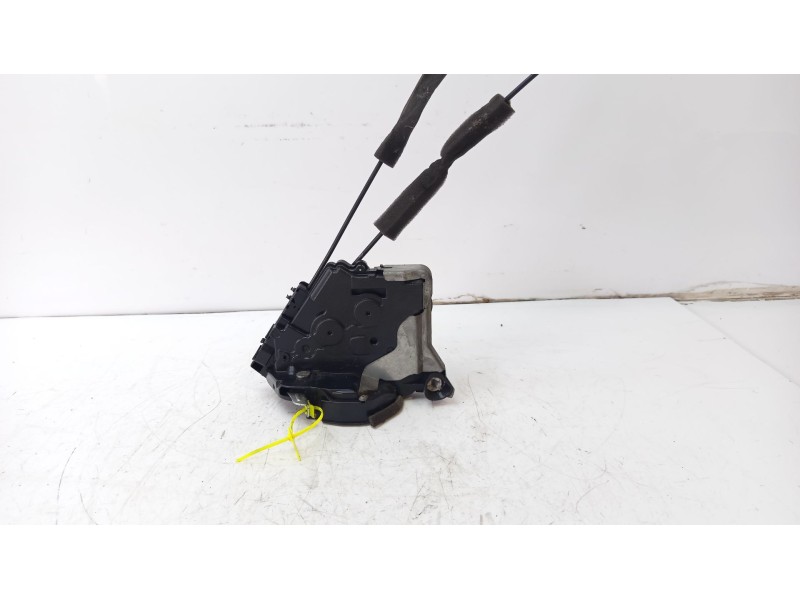 Recambio de cerradura puerta delantera izquierda para lexus gs (gs/us/ws19) 300 referencia OEM IAM 6904030A20  