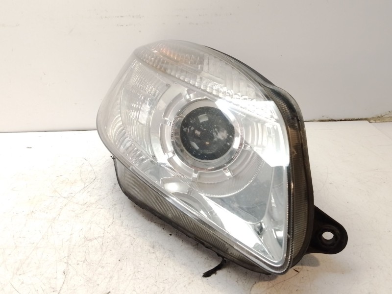 Recambio de faro derecho para skoda fabia ii (542) 1.2 referencia OEM IAM 5J1941018A  