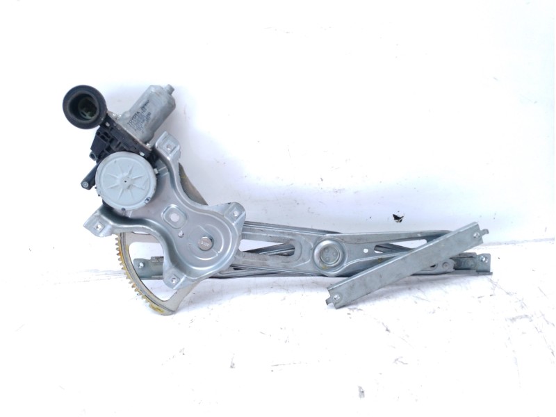 Recambio de elevalunas delantero derecho para toyota auris 1.6 16v cat referencia OEM IAM 6981002320  